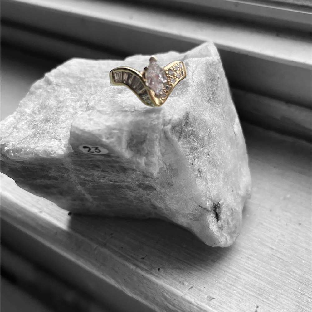 14K Gold and Diamond Ring - Picture 3 of 5